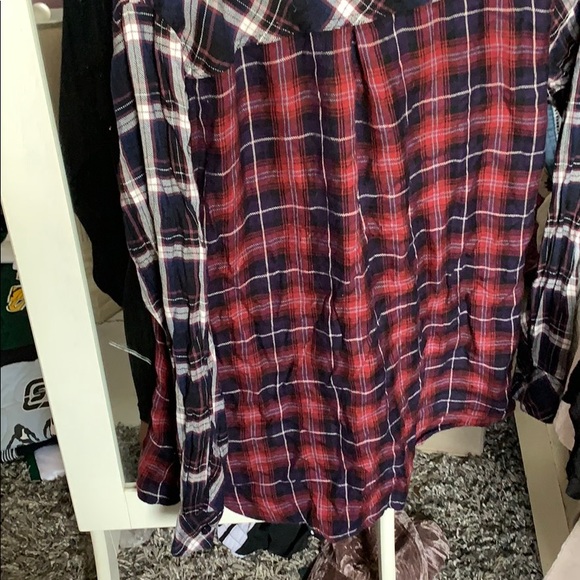 Plaid multicolored button up - Picture 3 of 3